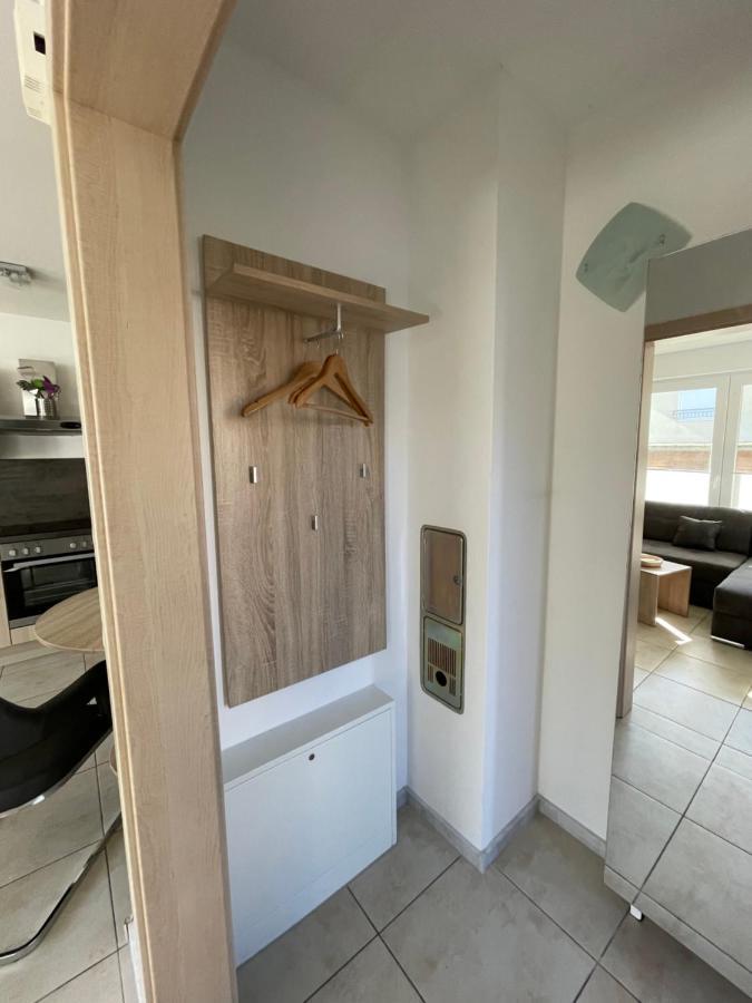 Villa Sara Wohnung Buskam Mit Terrasse Goehren  Exteriör bild